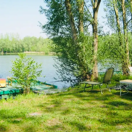 Logement,environnement Tres Paisibles,10 Voyageurs *