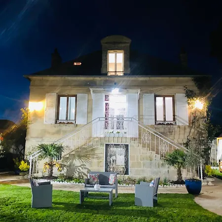 Logement,environnement Tres Paisibles,10 Voyageurs *