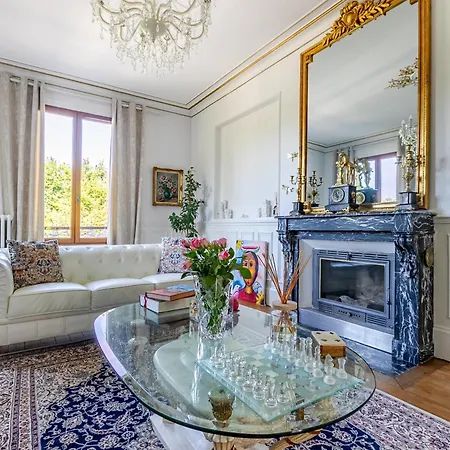 Logement,environnement Tres Paisibles,10 Voyageurs *