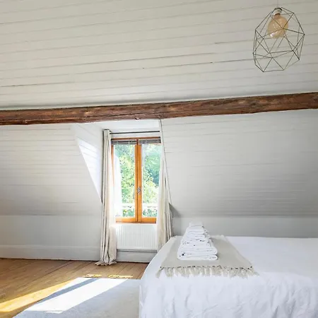 Logement,environnement Tres Paisibles,10 Voyageurs Cires-les-Mello