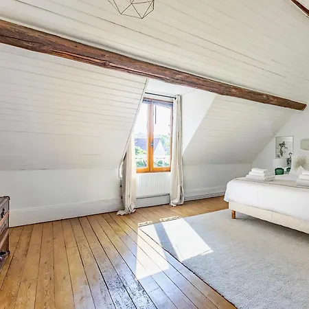 Logement,environnement Tres Paisibles,10 Voyageurs