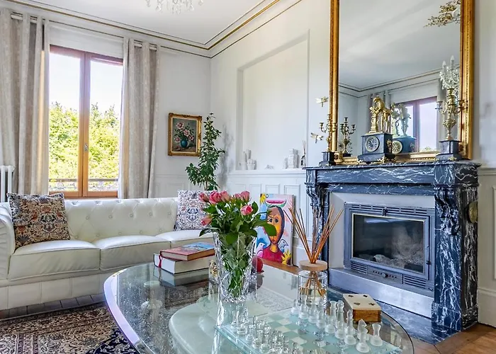 Logement,environnement Très Paisibles,10 Voyageurs *