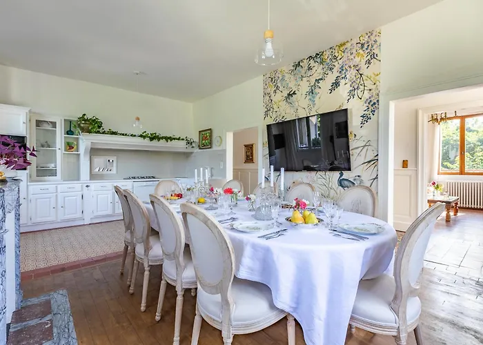 Logement,environnement Très Paisibles,10 Voyageurs Hébergement de vacances *