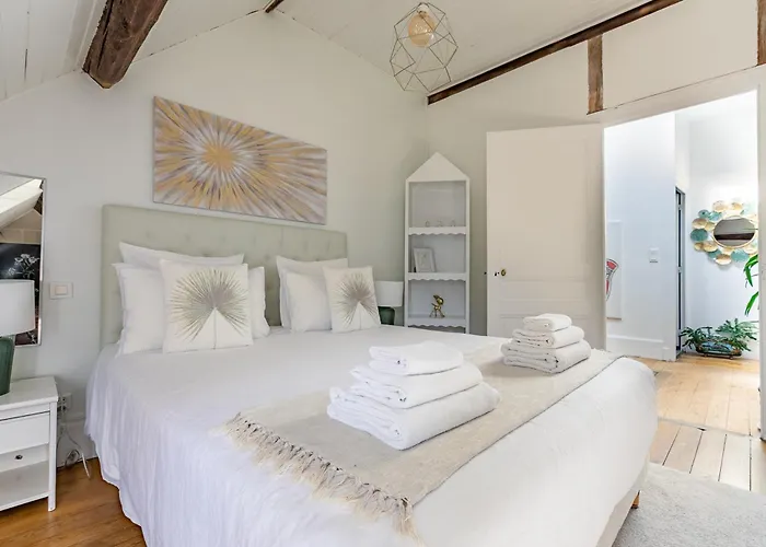 Logement,environnement Très Paisibles,10 Voyageurs Hébergement de vacances *