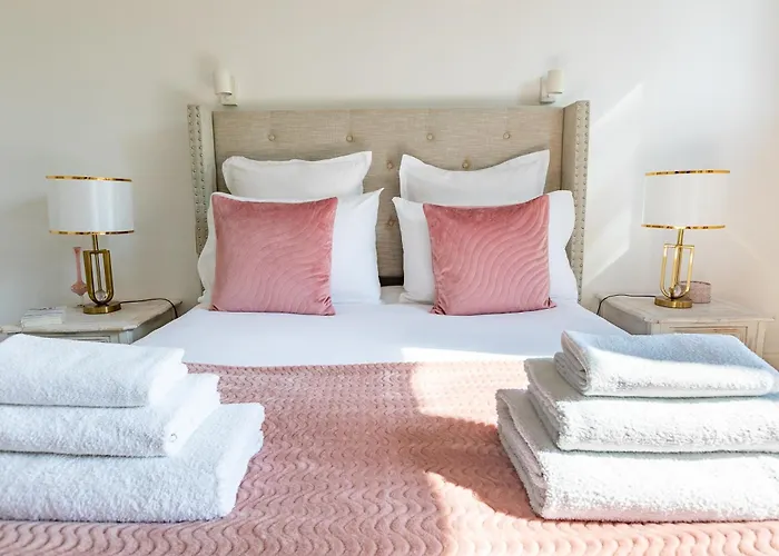 Logement,environnement Très Paisibles,10 Voyageurs Hébergement de vacances Cires-les-Mello