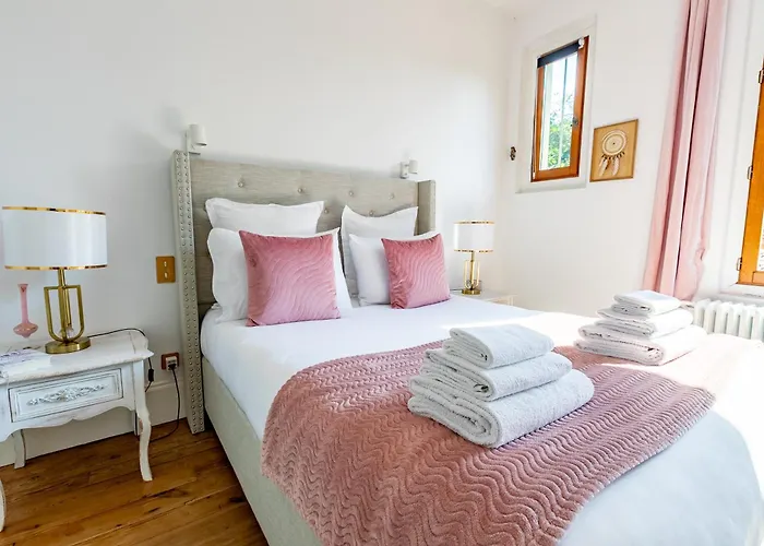 Logement,environnement Très Paisibles,10 Voyageurs Hébergement de vacances