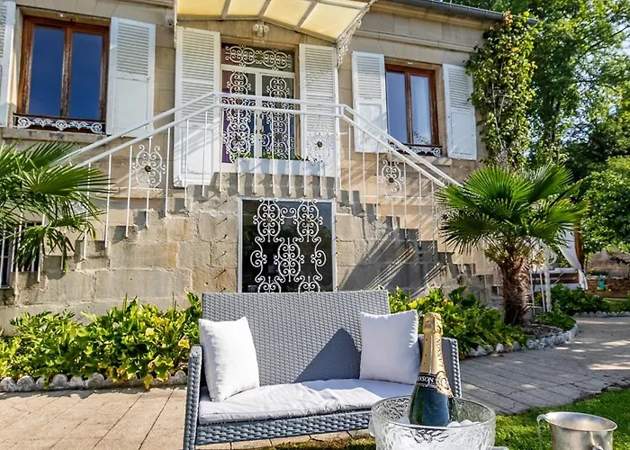 Logement,environnement Très Paisibles,10 Voyageurs