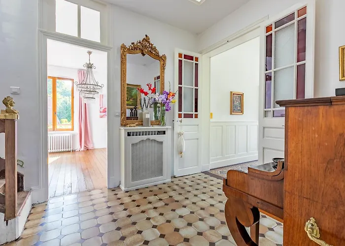 Logement,environnement Très Paisibles,10 Voyageurs